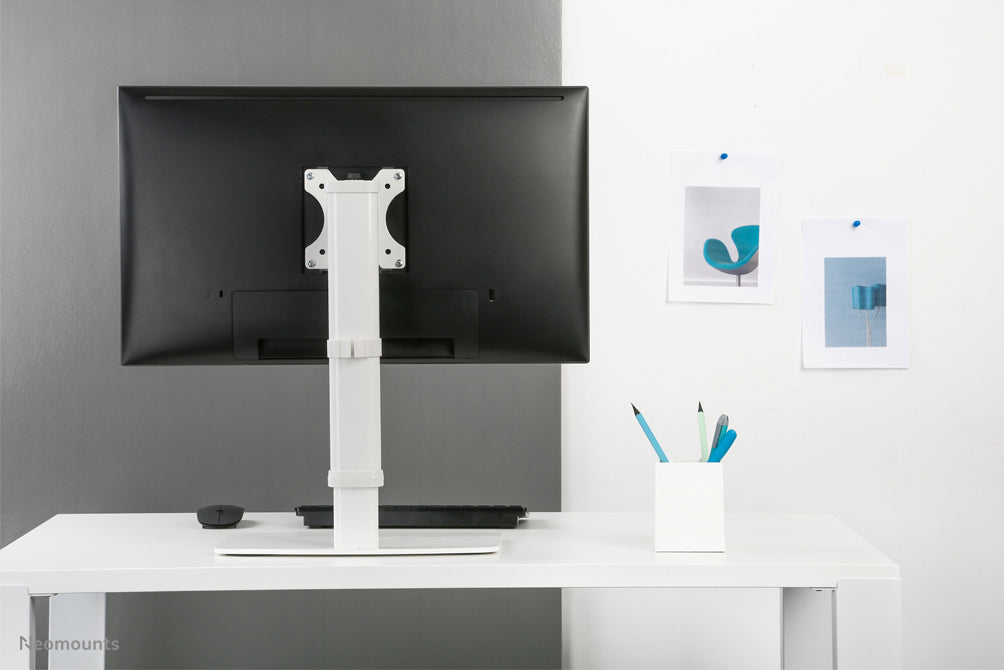 Neomounts FPMA-D890 wit is een bureausteun voor flat screens t/m 30 inch (76 cm).