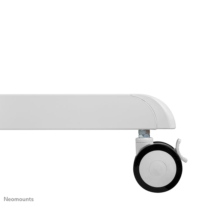 Neomounts NS-M1250 wit is een verrijdbaar meubel voor flat screens t/m 70 inch (178 cm). Incl. laptop plateau - Wit